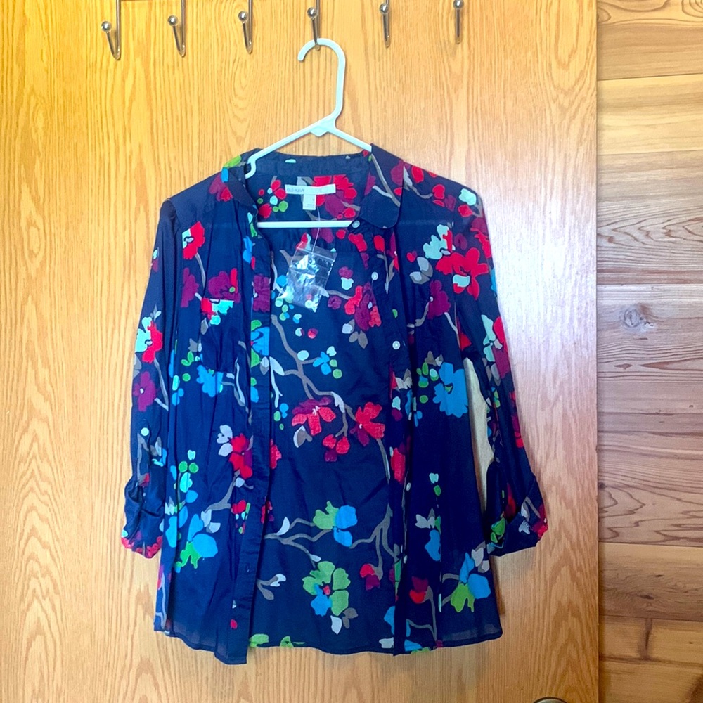 Old Navy Women’s Medium Sheer Floral Button-Up NWOT